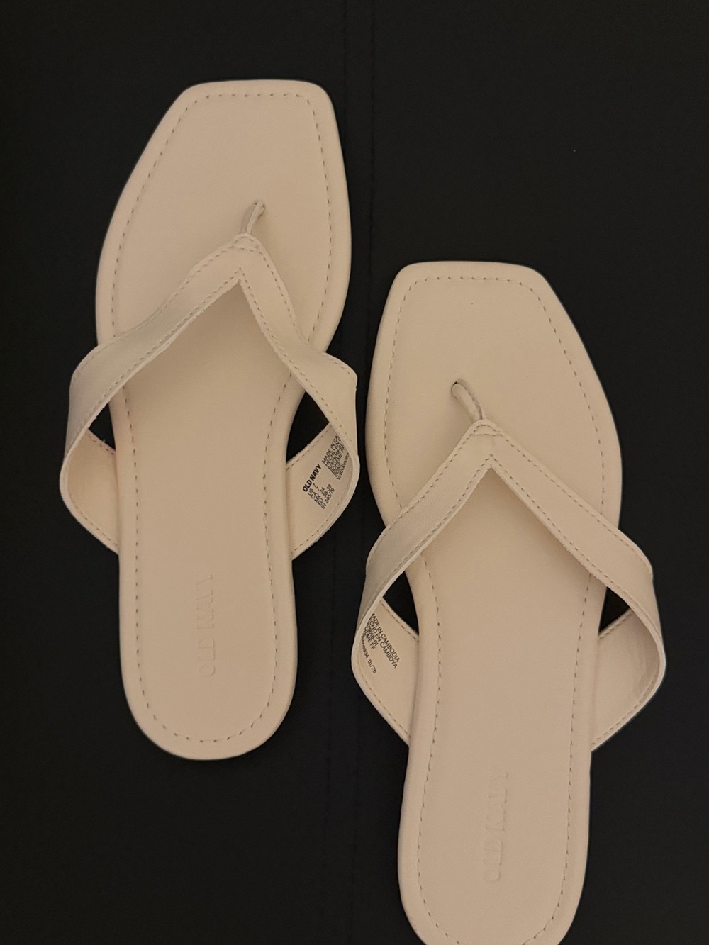 NWOT Old Navy Cream Square-Toe Thong Sandals